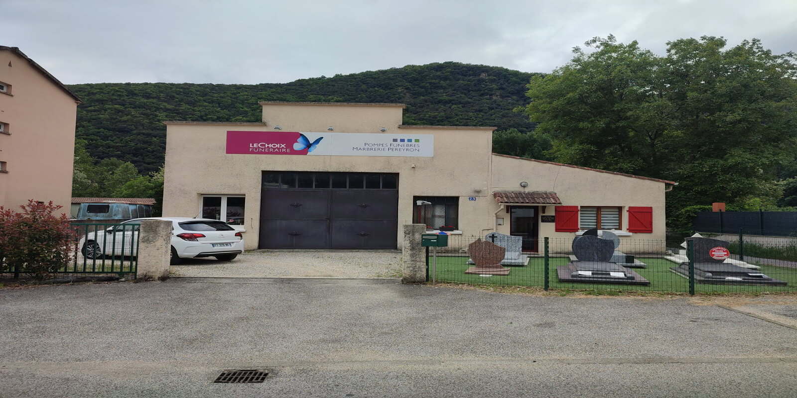 Photo de Pompes Funèbres &  Marbrerie Pereyron